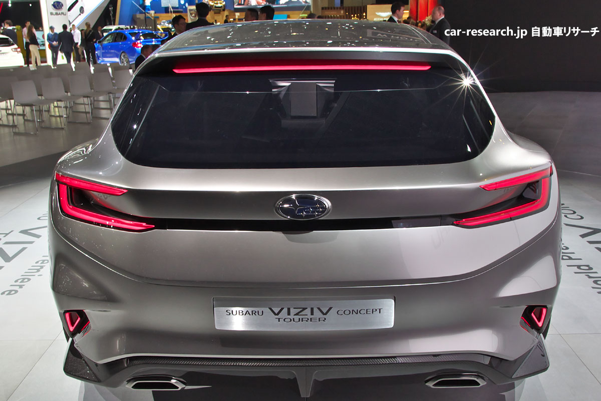レヴォーグ プロトタイプ、演出装置も新型、巨大LEDディスプレイ