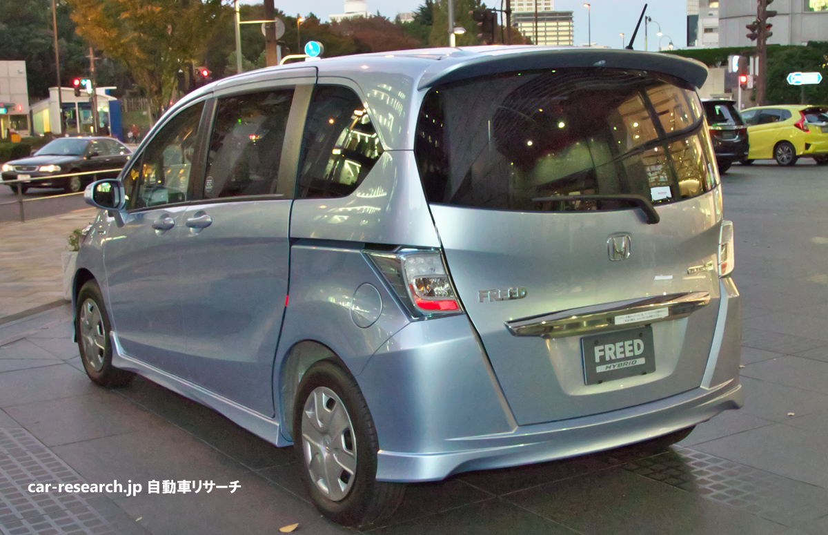 ホンダ次期フリードが東京モーターショーで発表 15年11月の発売予測 自動車リサーチ