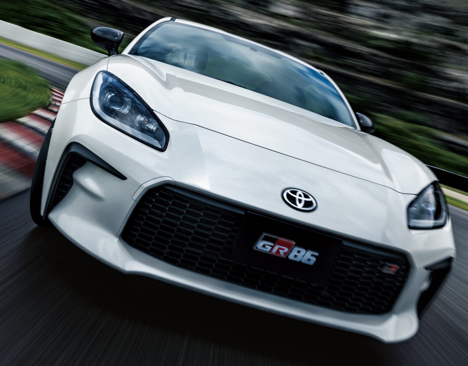 新型【GR86】一部改良2023年9月22日発表、特別仕様車 RZ 40th Anniversary Limited 限定200台抽選販売