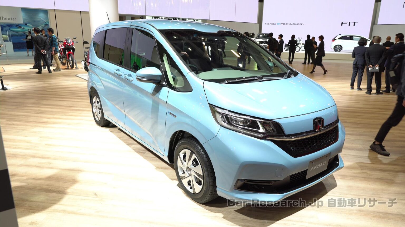 自動車リサーチ 新車モデルチェンジ情報、燃費比較とモーターショー