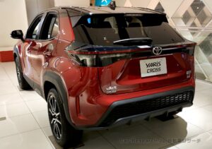 yariscross-gr-sport-01-07