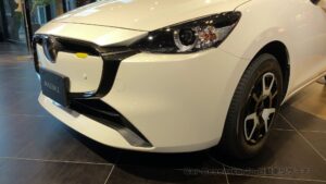 MAZDA2