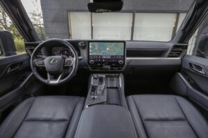 gx550-interior-01