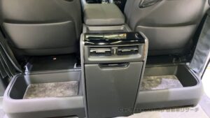 vellfire-spacious-lounge-concept-030