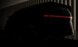 250422-01-j-elgrand-rear