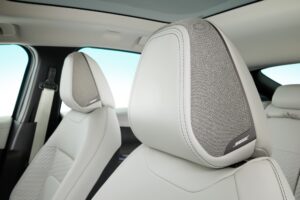 all-new-nissan-leaf-studio-pictures-20