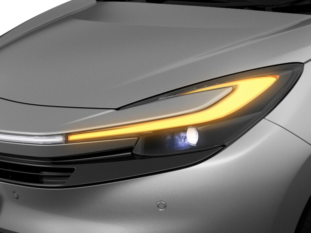 新型【アクア】ビッグマイナーチェンジいつ？2025年9月1日に一部改良、価格表、標準装備の強化で大幅値上げ、248万6000～302万2800円、ハンマーヘッドデザイン採用、電動パーキングブレーキ、ディスプレイオーディオ標準化【トヨタ最新情報】受注受付中、GR SPORTと特別仕様車は廃止