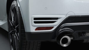 gr-yaris-08