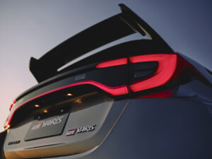 gr-yaris-14