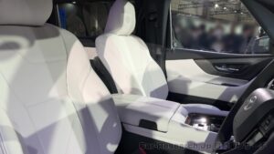 alphard-modellista-011