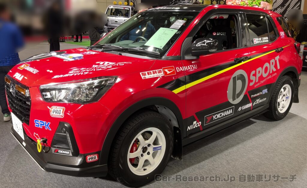 新型【ライズ】モデルチェンジいつ？フェイスリフト期待、受注停止まだ？納期4ヶ月で受注受付中、東京オートサロン/大阪オートメッセでロッキー motor sports ver.を出品【ダイハツ最新情報】前回一部改良は2024年11月5日、価格180.07～244.2万円、値上げ約8～10万円、法規対応、ハイブリッド4WD追加まだ、フルモデルチェンジはトヨタが介入か