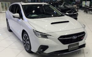 levorg-05