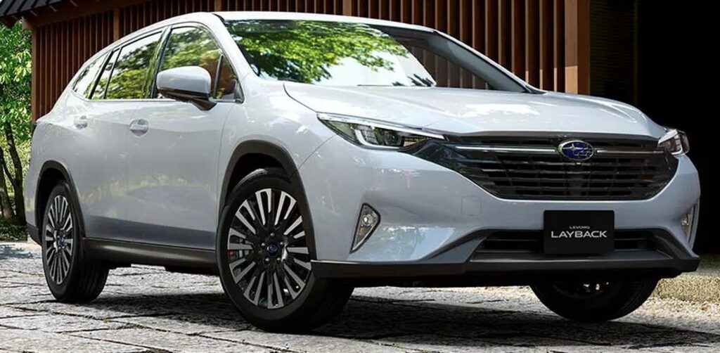 新型【レヴォーグ レイバック】S:HEV追加 2026年7月発表予告 WLTC燃費19.0km/L【スバル最新情報】6月F型年次改良、SI-DRIVE全モード加速レスポンス向上、スマートリヤビューミラー標準装備化、MySubaru Connectハザード点滅機能追加、ブラックステッチ採用