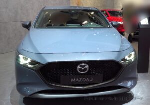 mazda3-05