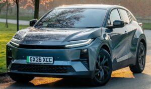 c-hr-plus-013